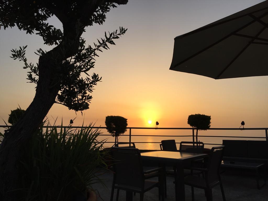 L'Hotel De Mon Pere Byblos エクステリア 写真